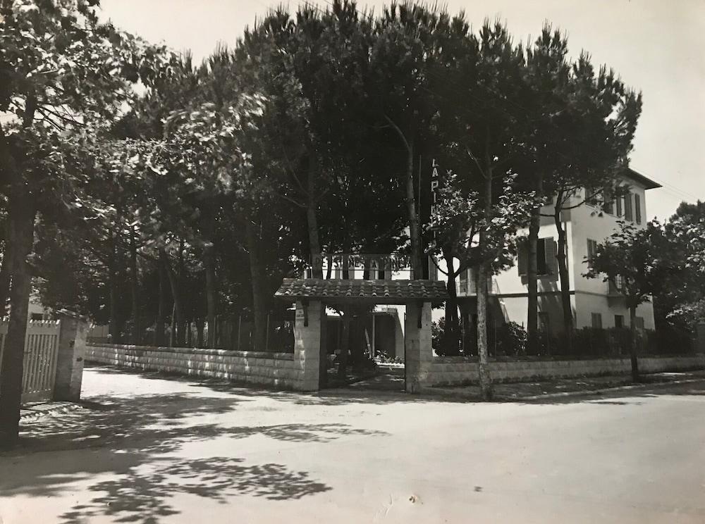 Hotel La Pineta Al Mare Forte dei Marmi Kültér fotó